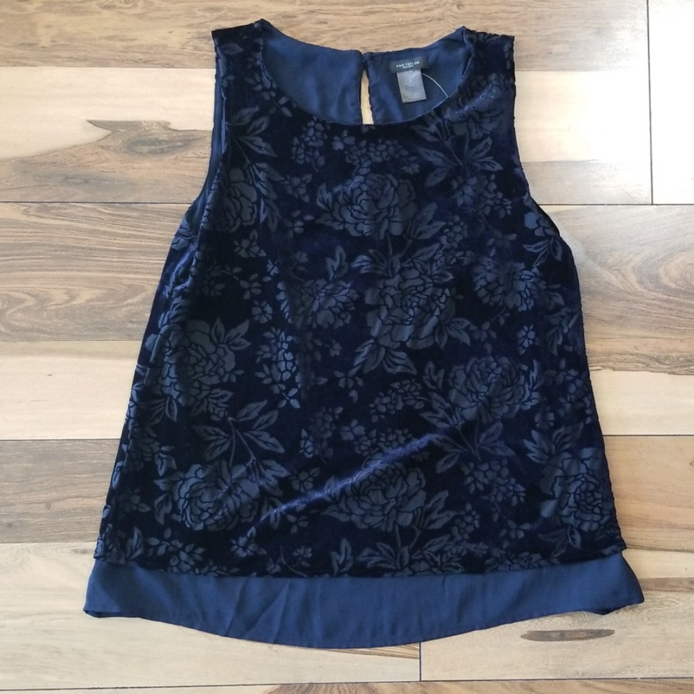 Ann Taylor velvety navy top